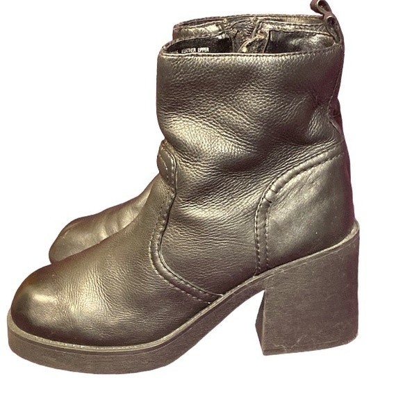 Vintage Y2K Ankle Boots Chunky Heels Black Leather Planet 814619 size 7.5 - Picture 7 of 14
